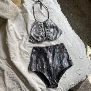 iheartraves silver holo iridescent keyhole set